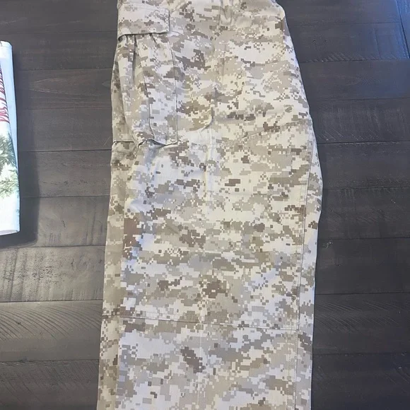 Men’s Camo cargo pants - Picture 2 of 4